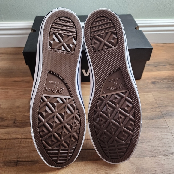 ❗️NWT❗️Converse Chuck Taylor All Star Leather White High Top Shoe Size 11 - Picture 10 of 13